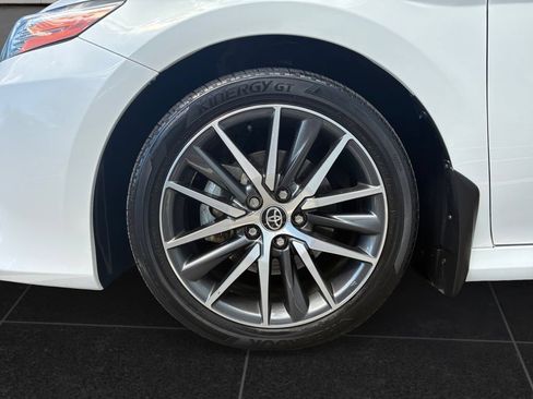 Used 2021 Toyota Camry XLE AWD/4WD image 9