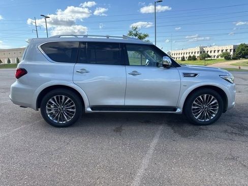 Used 2019 INFINITI QX80 Luxe w/ 22" Wheel Package RWD image 4