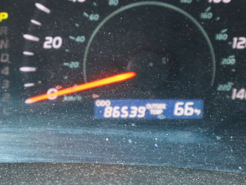 Used 2009 Toyota Camry LE FWD image 9