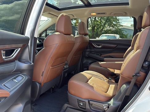 Used 2024 Subaru Ascent Touring AWD/4WD image 10