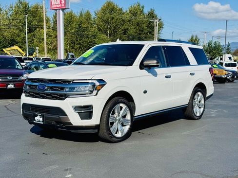 Used 2024 Ford Expedition King Ranch image 1