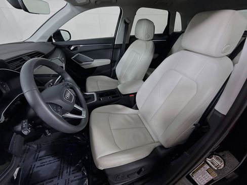Certified 2025 Audi Q3 2.0T Premium Plus w/ Premium Plus Package image 5