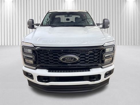 New 2026 Ford F350 XLT w/ XLT Premium Package AWD/4WD image 10