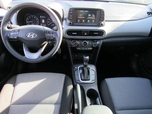 Used 2021 Hyundai Kona SE FWD image 16