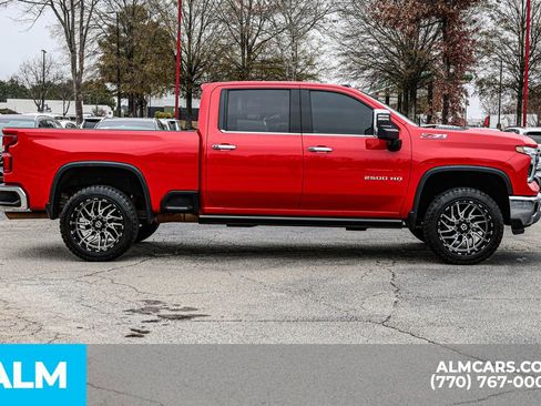 Used 2024 Chevrolet Silverado 2500 LTZ w/ LTZ Premium Package image 10