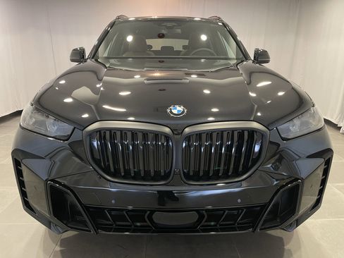 New 2026 BMW X5 xDrive40i w/ Executive Package image 2