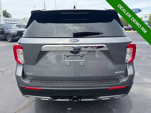 Used 2024 Ford Explorer XLT w/ Equipment Group 202A AWD/4WD image 7