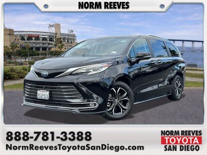 Used 2023 Toyota Sienna Platinum