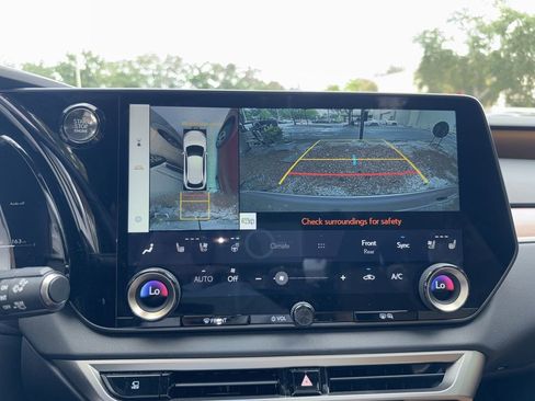 Used 2025 Lexus RX 350 Premium FWD image 16