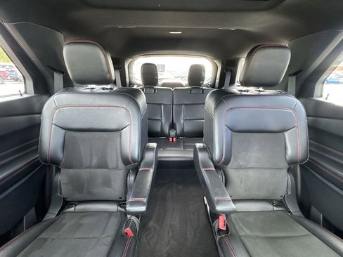 Used 2022 Ford Explorer ST-Line w/ Class IV Trailer Tow Package image 23