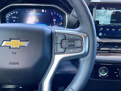 Used 2023 Chevrolet Silverado 1500 LT RWD image 11