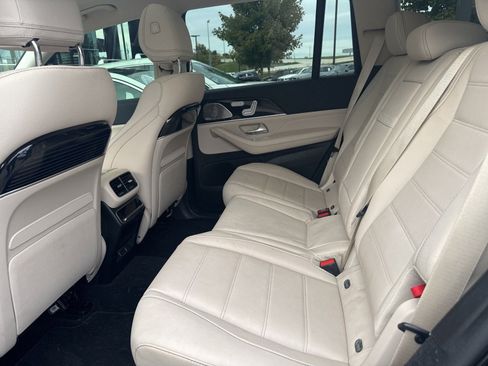 Used 2024 Mercedes-Benz GLS 580 4MATIC image 14