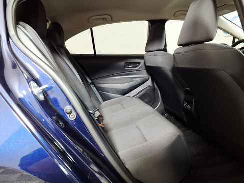 Used 2025 Toyota Corolla LE image 12