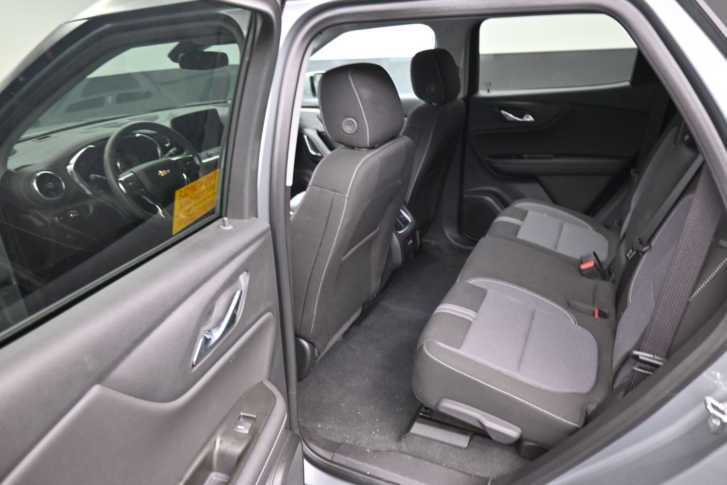 Used 2026 Chevrolet Blazer LT FWD image 17