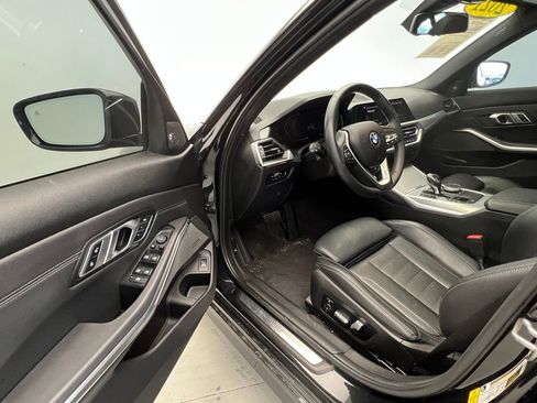 Used 2021 BMW 330i Sedan w/ Premium Package RWD image 22