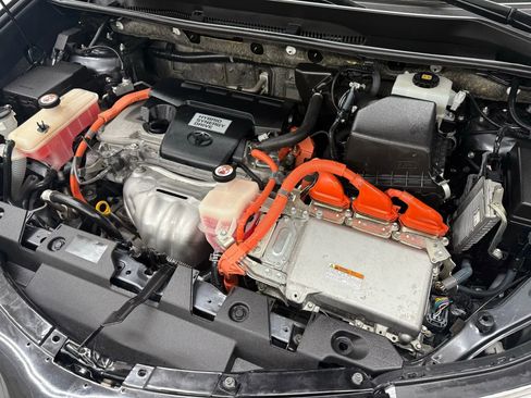 Used 2017 Toyota RAV4 SE image 49