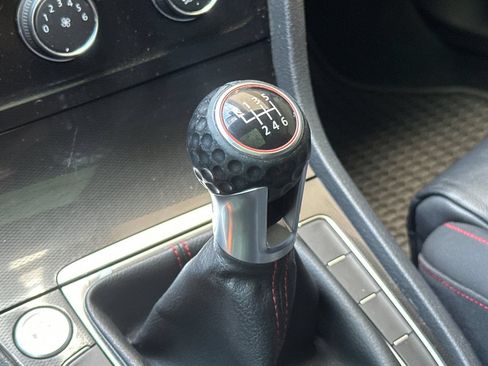 Used 2015 Volkswagen GTI S FWD image 31
