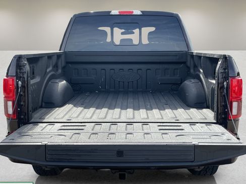 Used 2018 Ford F150 Lariat w/ Equipment Group 502A Luxury AWD/4WD image 34