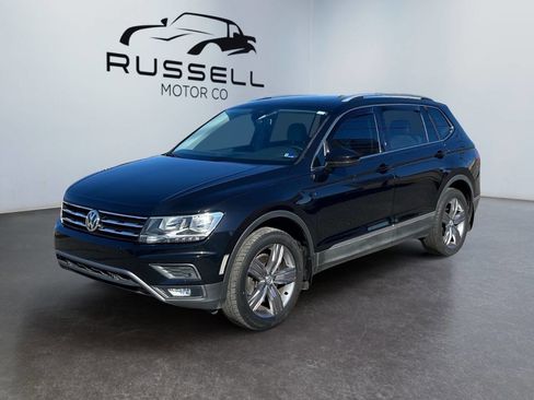 Used 2020 Volkswagen Tiguan SEL image 1