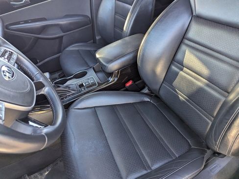 Used 2020 Kia Sorento EX image 20