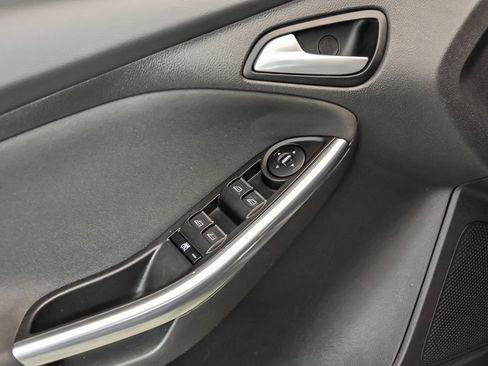 Used 2014 Ford Focus ST w/ Equipment Group 201A FWD image 10
