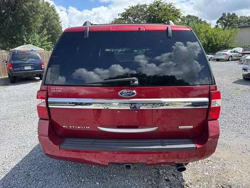 Used 2015 Ford Expedition Platinum RWD image 4