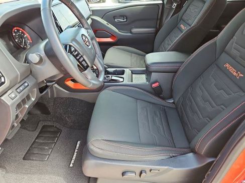 Certified 2025 Nissan Frontier Pro-X RWD image 12