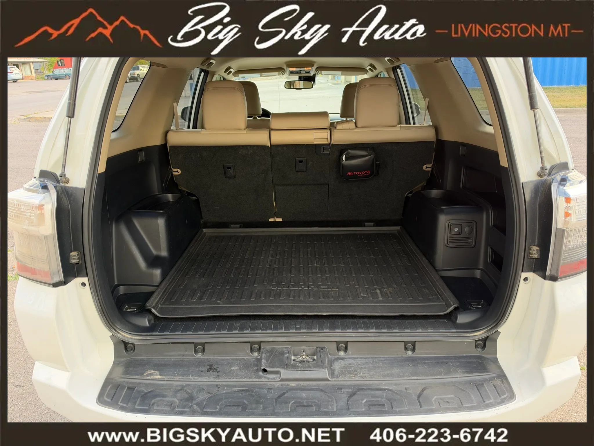 Used 2023 Toyota 4Runner SR5 Premium AWD/4WD image 21