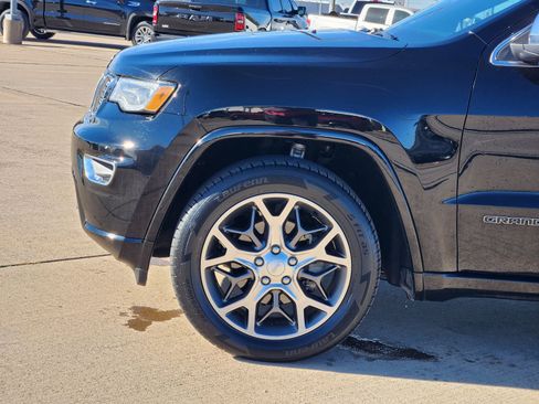Used 2020 Jeep Grand Cherokee Overland image 10
