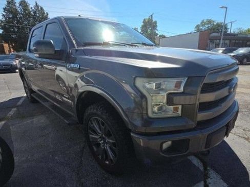 Used 2016 Ford F150 Lariat w/ Equipment Group 502A Luxury AWD/4WD image 4