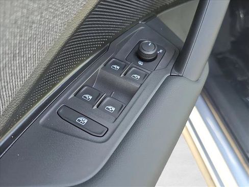 New 2026 Volkswagen Tiguan S FWD image 5