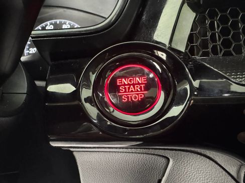 Used 2025 Honda CR-V EX-L image 17