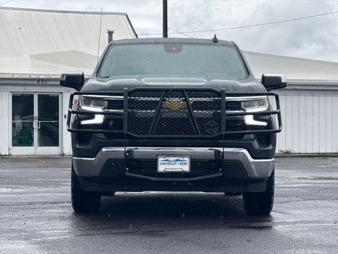 Used 2025 Chevrolet Silverado 1500 LT AWD/4WD image 10