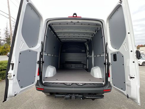 New 2026 Mercedes-Benz Sprinter 2500 image 19