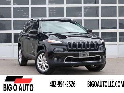 Used 2017 Jeep Cherokee Limited AWD/4WD image 1