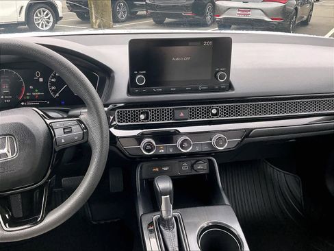 Used 2023 Honda Civic LX image 9