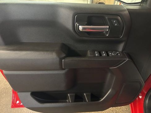 Used 2020 Chevrolet Silverado 1500 Custom Trail Boss w/ Custom Convenience Package image 10