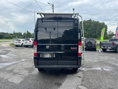 Used 2017 RAM ProMaster 2500 w/ Premium Appearance Group FWD image 6