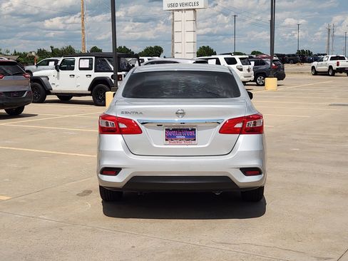 Used 2019 Nissan Sentra S FWD image 8