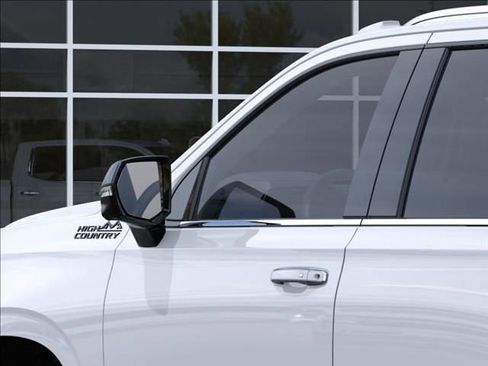 New 2026 Chevrolet Tahoe High Country image 14