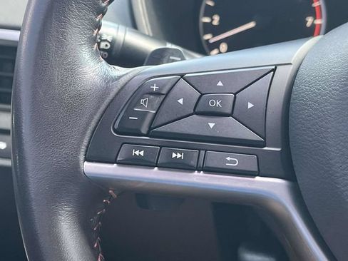 Used 2022 Nissan Altima 2.0 SR FWD image 26