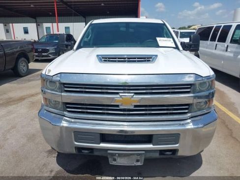 Used 2017 Chevrolet Silverado 3500 W/T AWD/4WD image 12