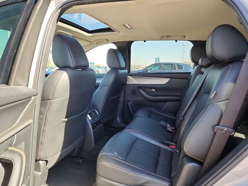 Used 2025 MAZDA CX-90 3.3 Turbo w/ Preferred Package image 12