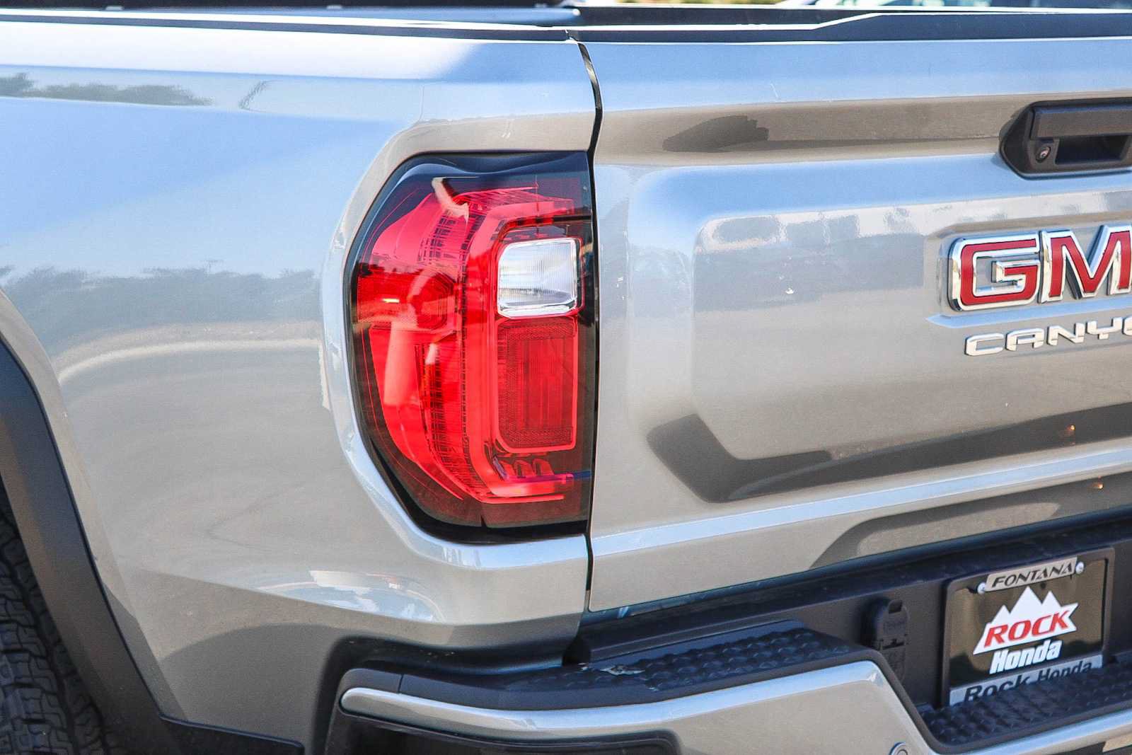 Used 2026 GMC Canyon Elevation RWD image 9