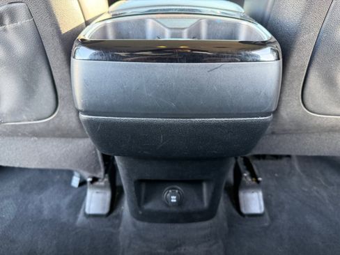 Used 2022 Kia Telluride LX image 31