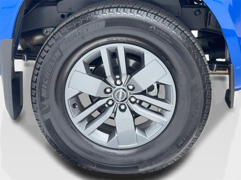 Used 2025 Nissan Frontier SV image 51