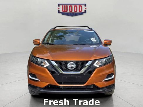 Used 2022 Nissan Rogue Sport SL image 2