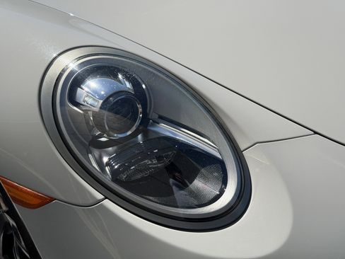 Certified 2018 Porsche 911 Carrera image 12