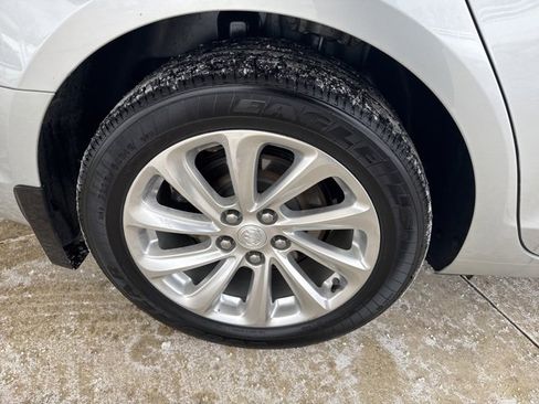 Used 2014 Buick LaCrosse Base image 33