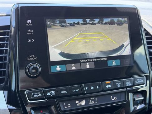 Used 2022 Honda Odyssey Touring image 17
